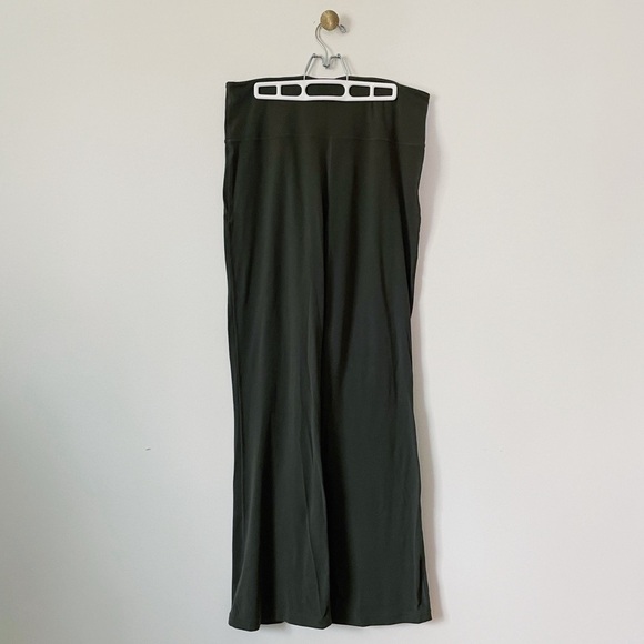 Lululemon Groove Nulu SHR Super High-Rise Flare Pant Dark Olive Army Green sz 14 - Picture 7 of 9